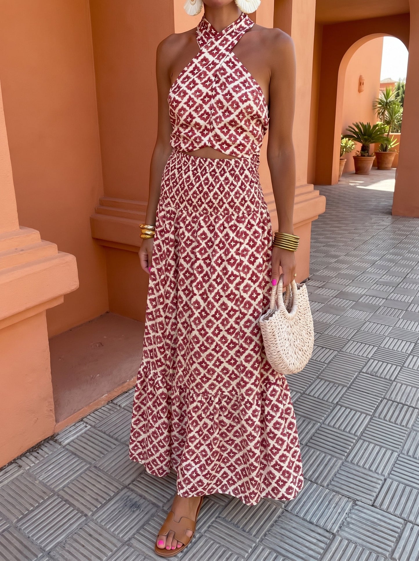 VELLORÉ | Conjunto Elegante con Diseño de Hombros Descubiertos