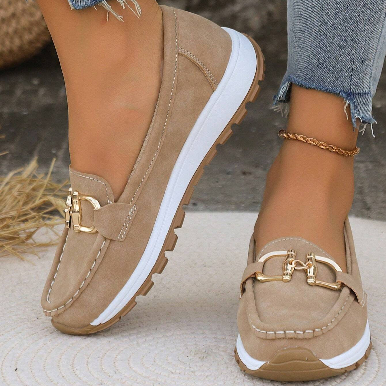 VELLORÉ | Ellie - Mocasines planos con hebilla