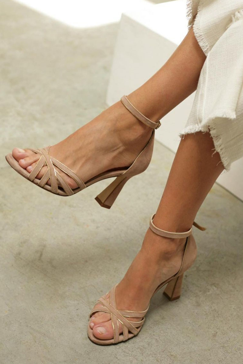 VELLORÉ | Tacones Slim de Punta Redonda Patchwork – Diseño Patchwork Exclusivo