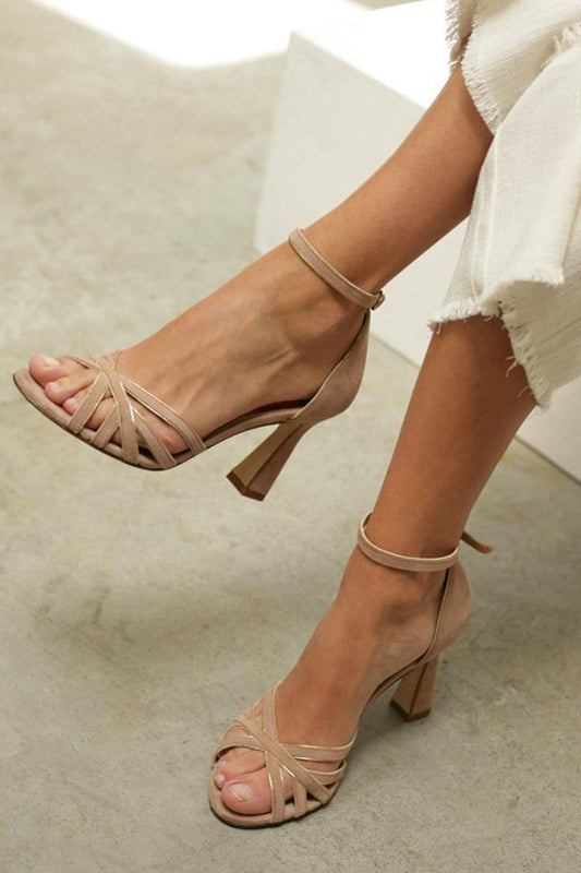 VELLORÉ | Tacones Slim de Punta Redonda Patchwork – Diseño Patchwork Exclusivo