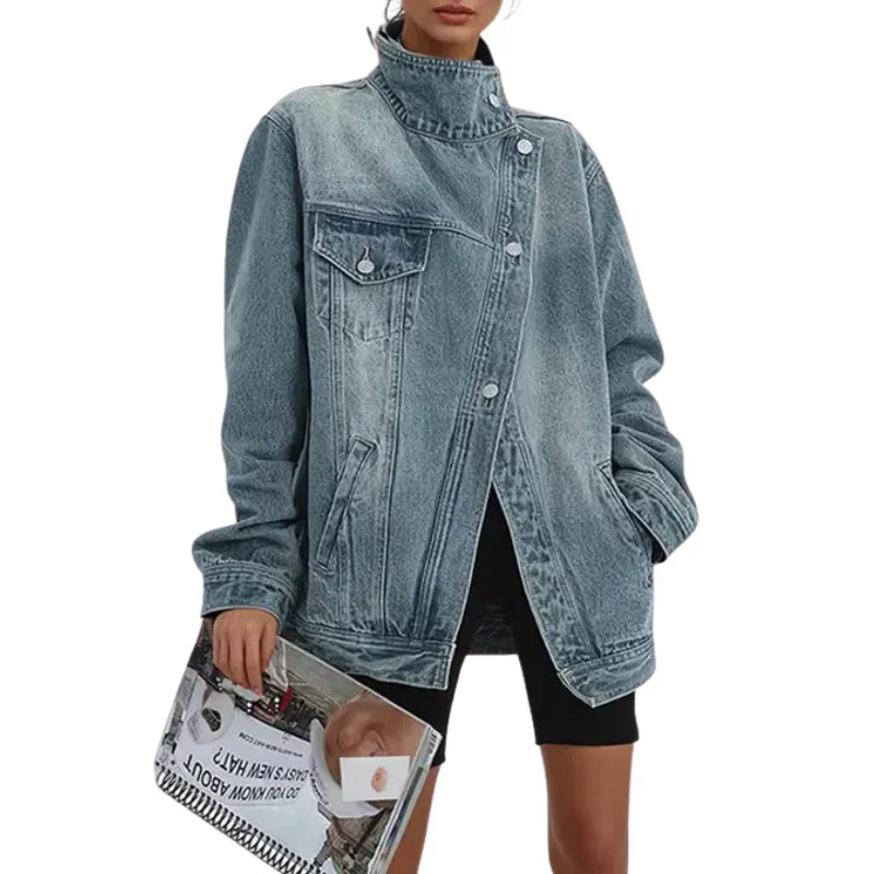 VELLORÉ | Cleo - Chaqueta urbana asimétrica con botones, diseño moderno