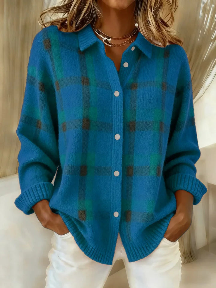 VELLORÉ | Suéter Retro a Cuadros con Detalle de Contraste para un Look Casual