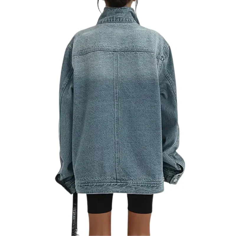 VELLORÉ | Cleo - Chaqueta urbana asimétrica con botones, diseño moderno