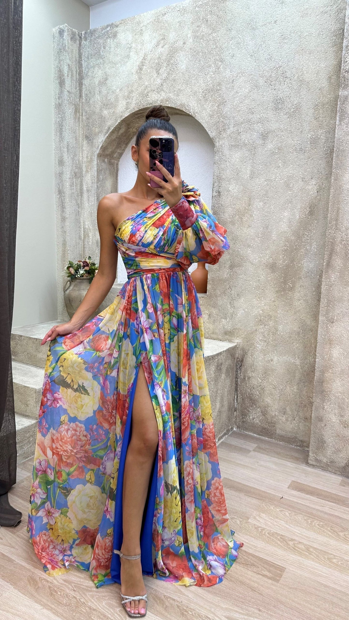 VELLORÉ | Vestido Dramático Blossom - Elegancia para la noche con toque floral
