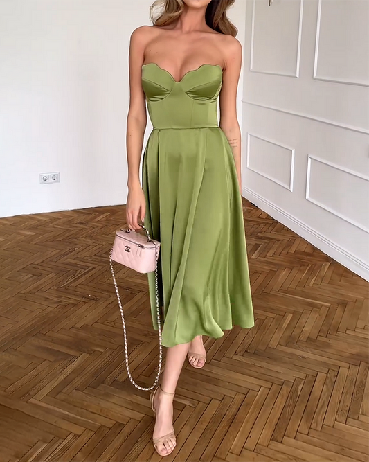 VELLORÉ | Vestido midi elegante sin tirantes