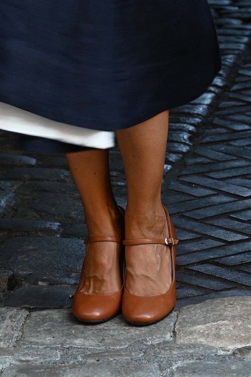 VELLORÉ | Sandalias Cómodas de Tacón Bajo, Ideales para el Uso Diario