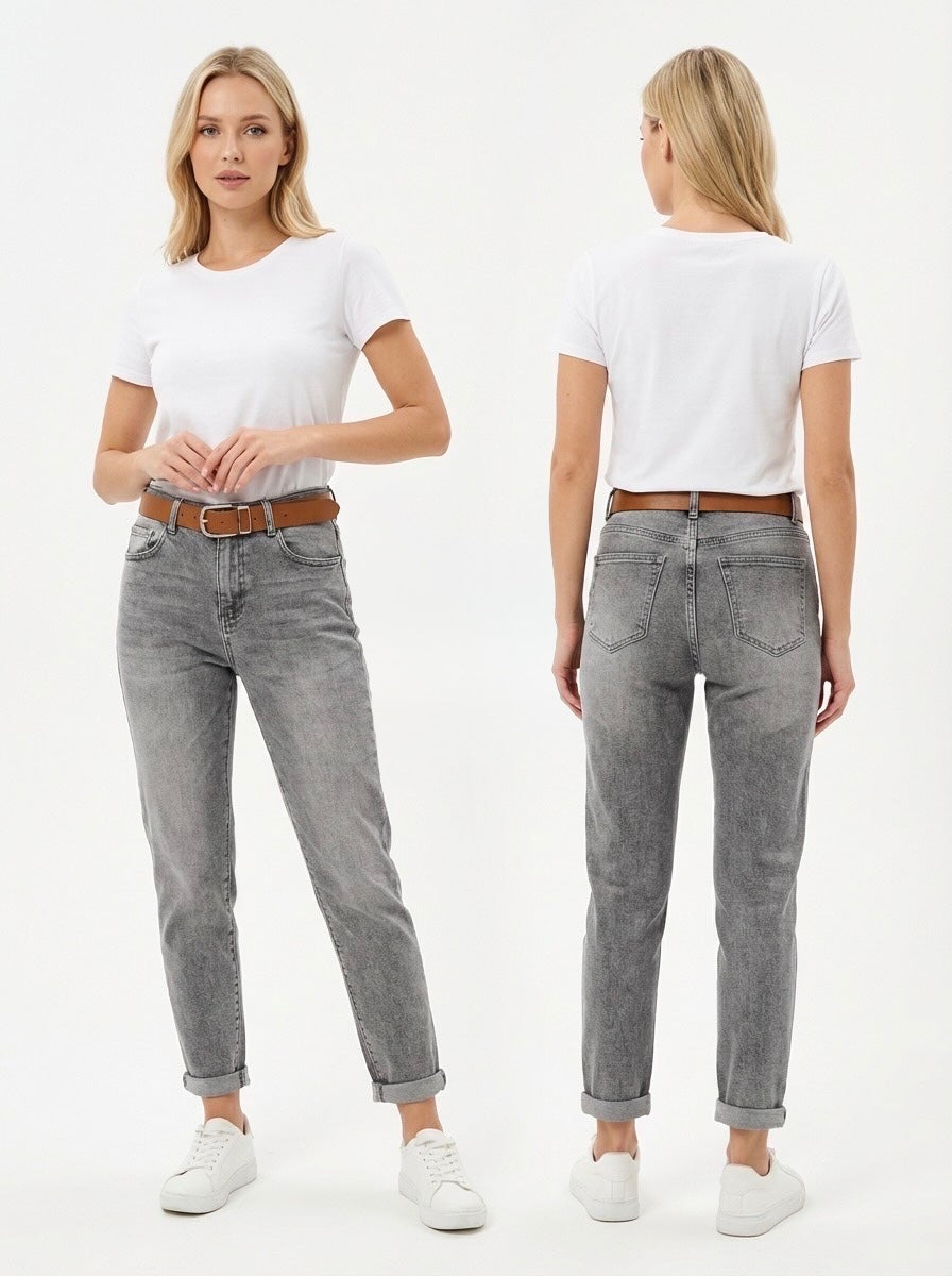 VELLORÉ | Musthave Momfit Jeans con cinturón