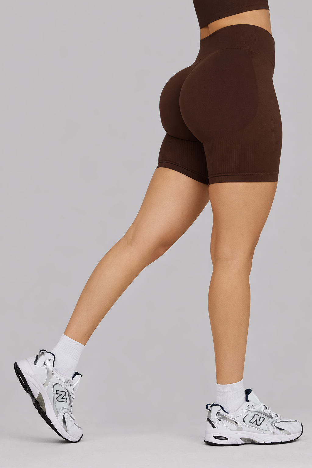 VELLORÉ | Leggings corto de contorno acanalado Elevate