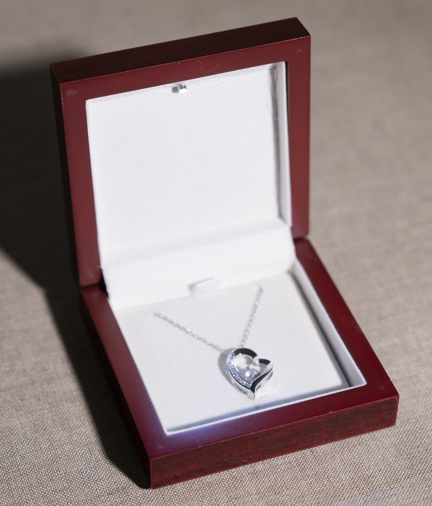 VELLORÉ | Collar Amor-Eterno para Mi Hija (con carta especial)
