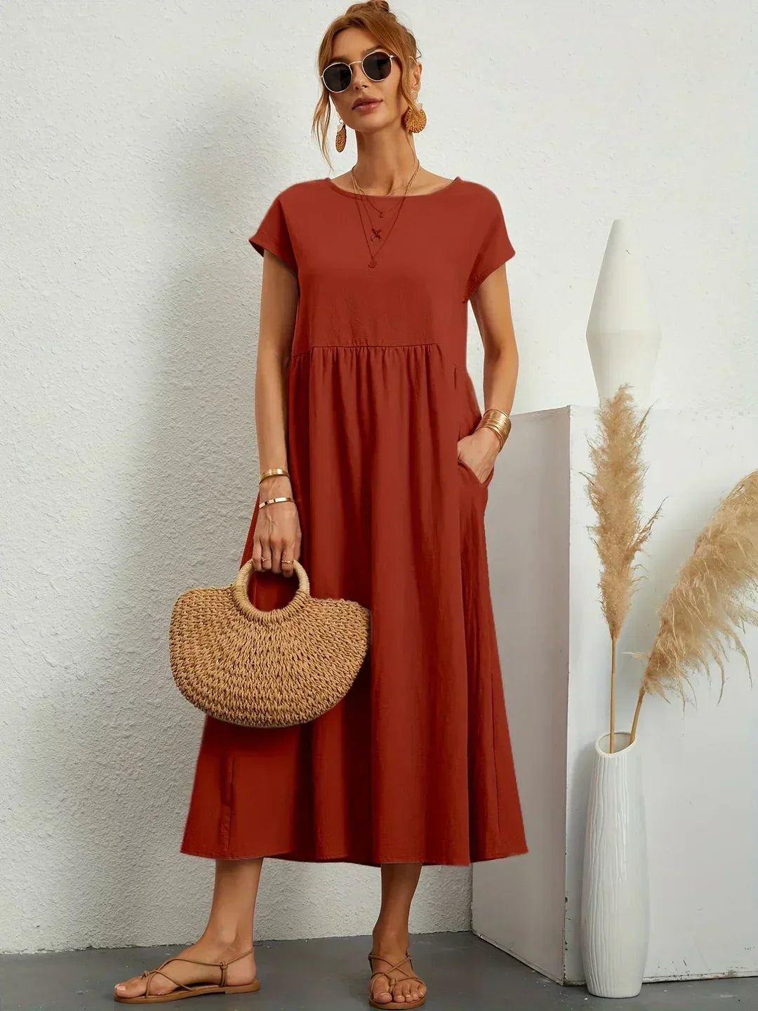 VELLORÉ | — Vestido midi fluido, elegancia atemporal