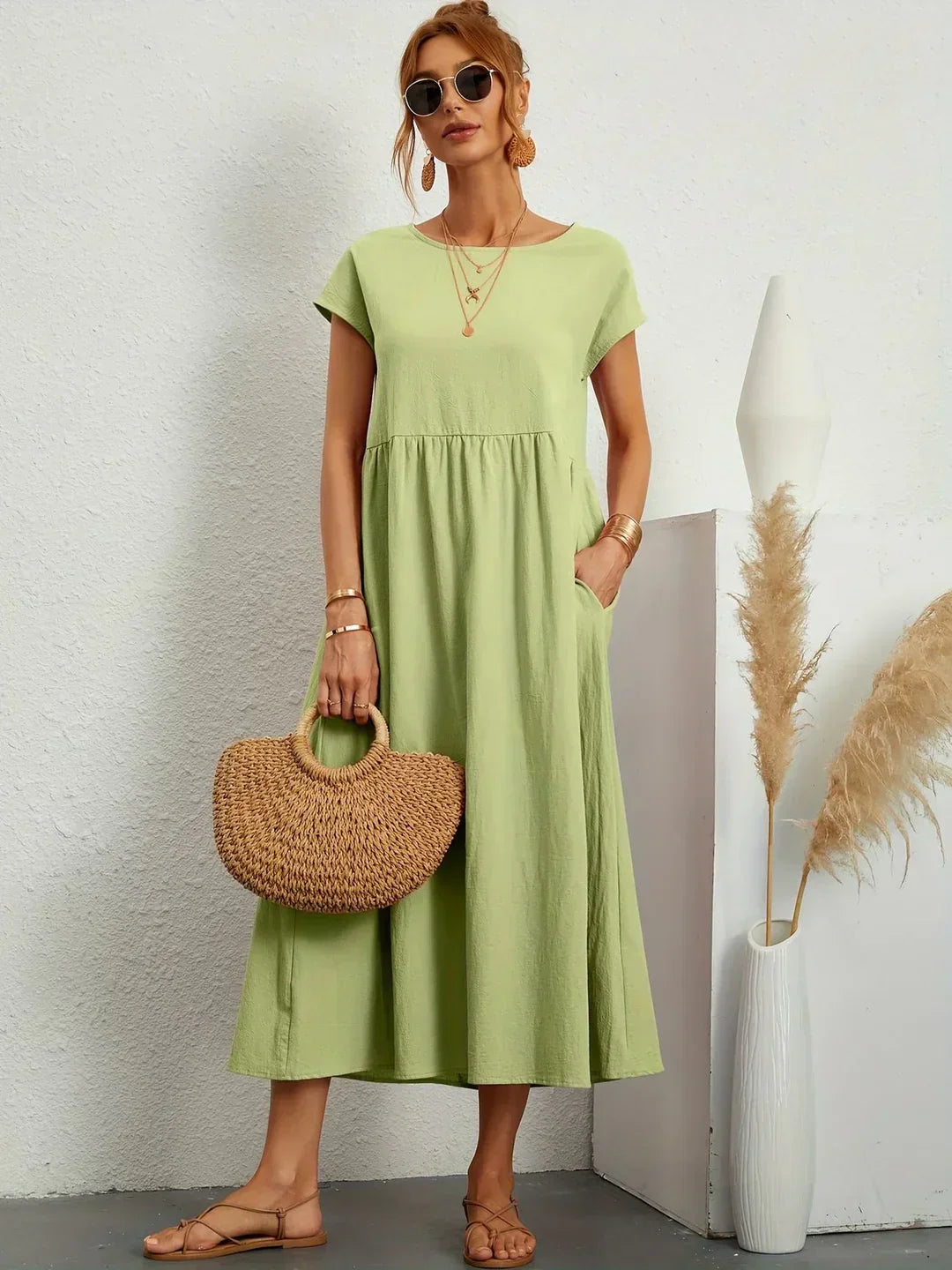 VELLORÉ | — Vestido midi fluido, elegancia atemporal