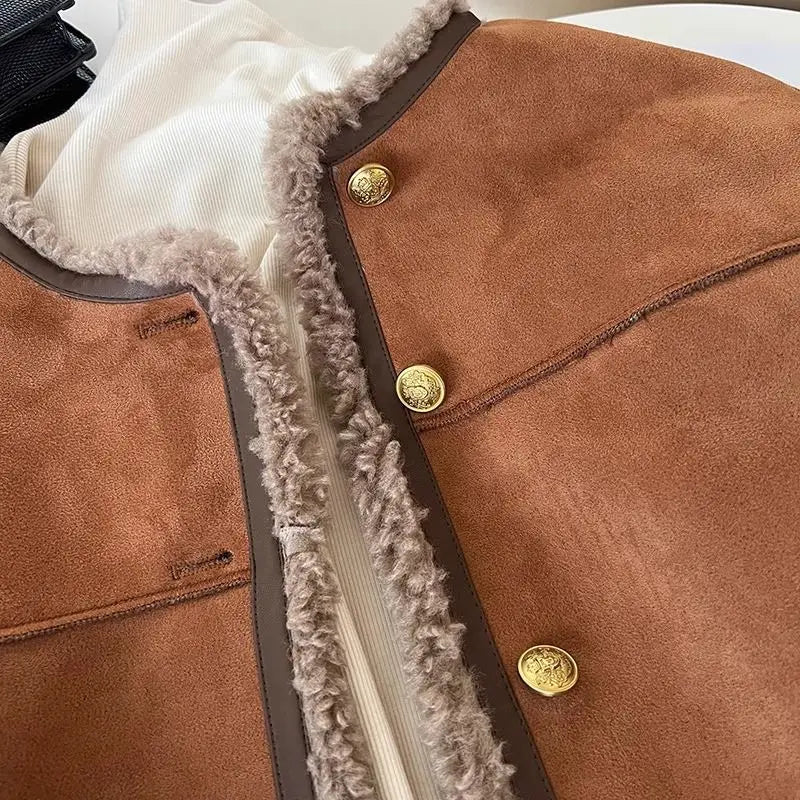 VELLORÉ | Chaqueta corta de piel sintética para mujer