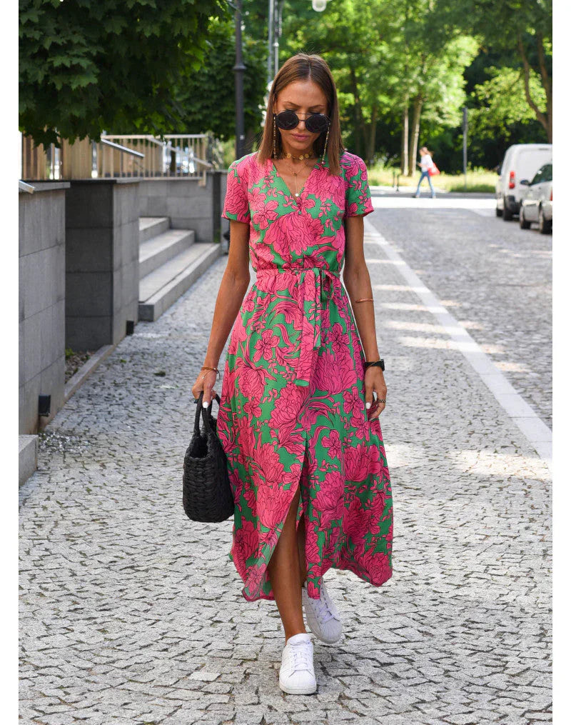 VELLORÉ | Julia - Vestido elegante con escote en forma de corazón y corte modelador que realza la silueta