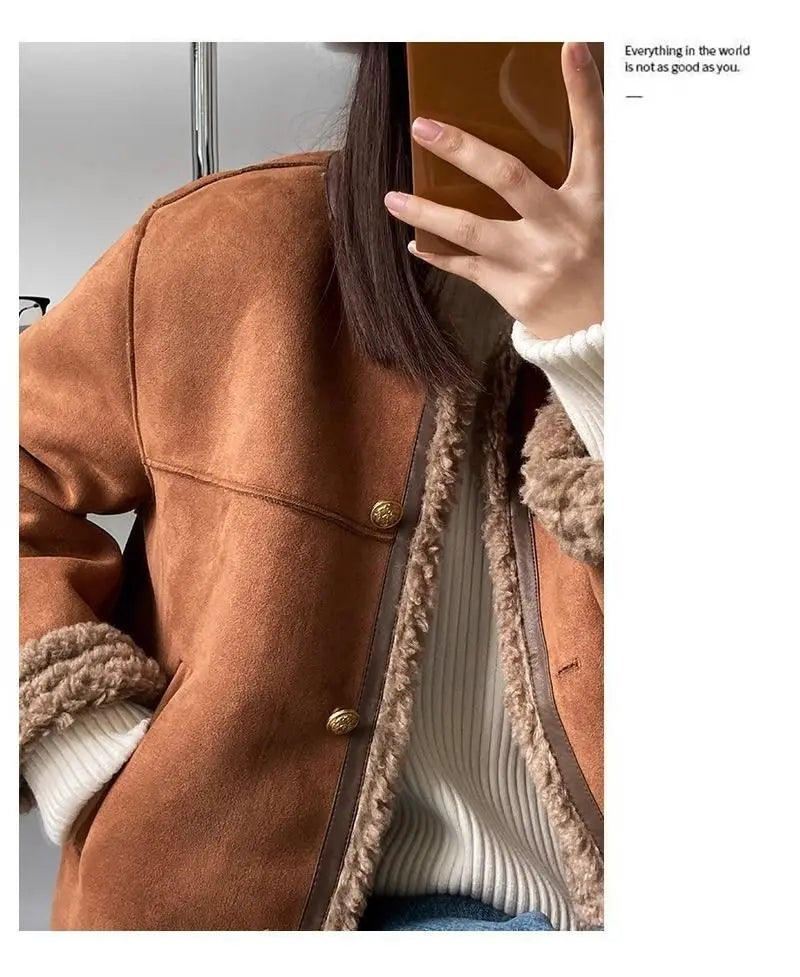 VELLORÉ | Chaqueta corta de piel sintética para mujer