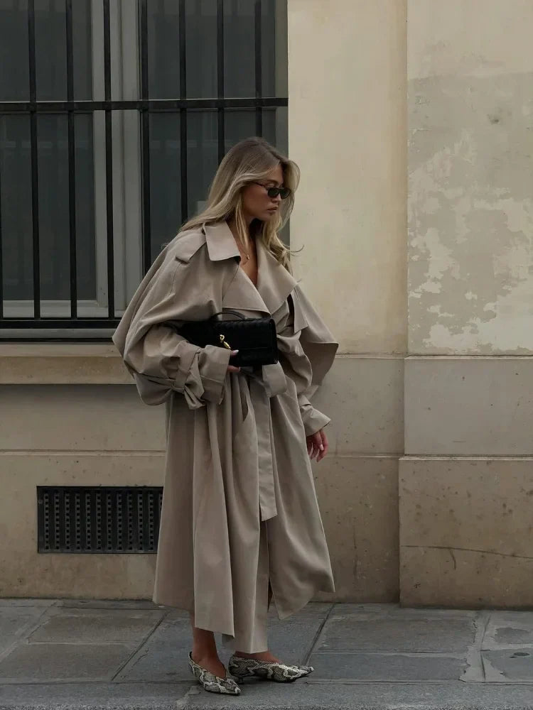 VELLORÉ | Gabardina larga con cordones para mujer