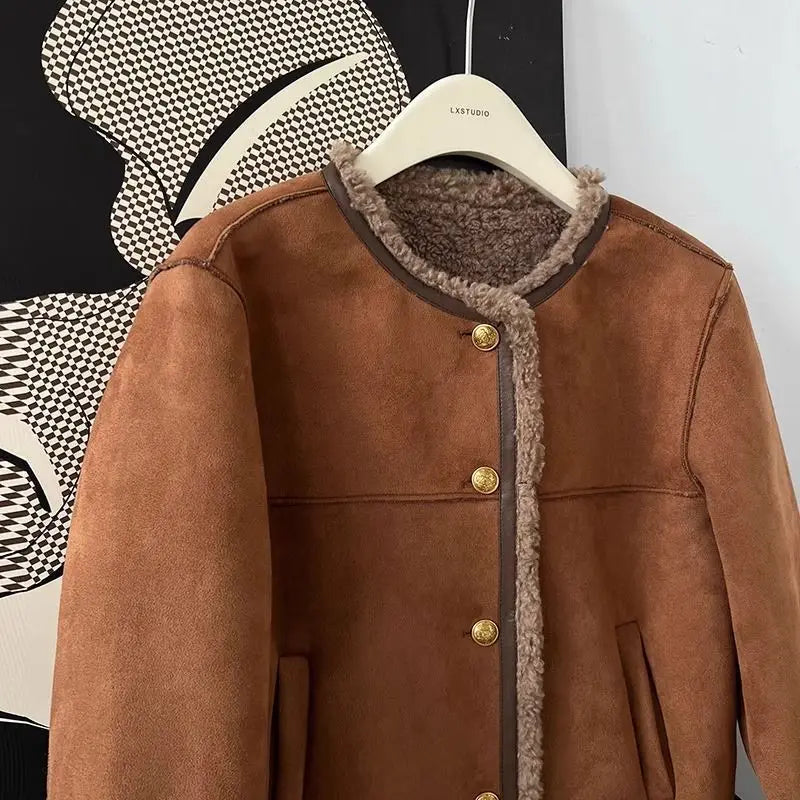 VELLORÉ | Chaqueta corta de piel sintética para mujer