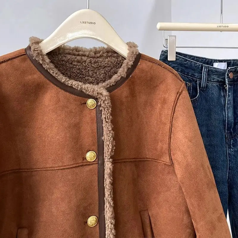 VELLORÉ | Chaqueta corta de piel sintética para mujer
