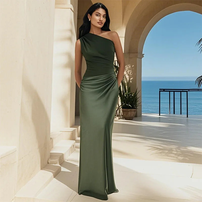VELLORÉ | Vestido Maxi de Satén con apertura – Elegancia para la noche