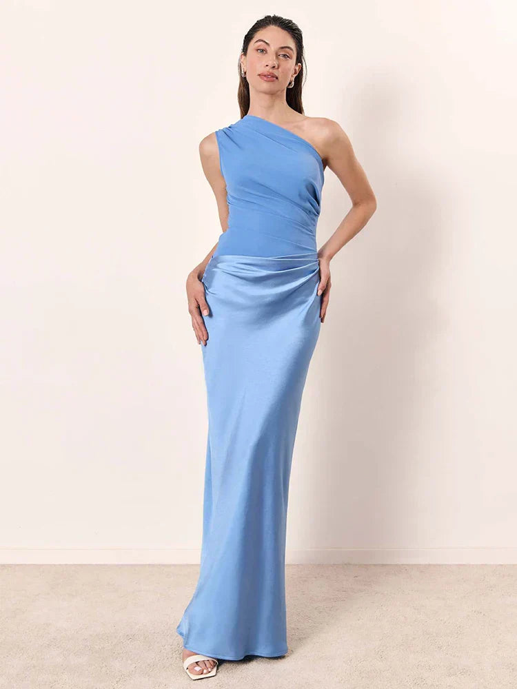 VELLORÉ | Vestido Maxi de Satén con apertura – Elegancia para la noche