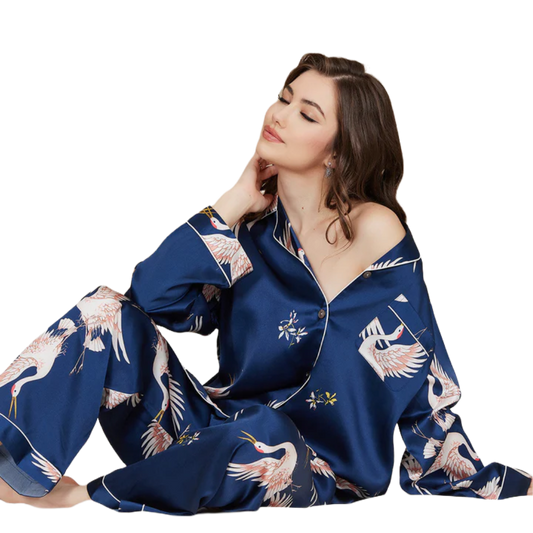 VELLORÉ | Pijama de seda de manga larga con estampado de grulla