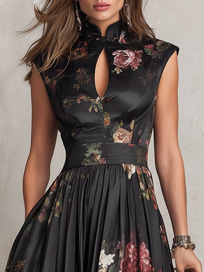 VELLORÉ | Vestido midi de satén plisado negro con escote tipo ojo de cerradura y estampado floral
