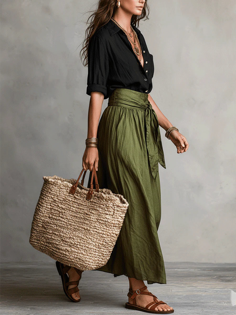 VELLORÉ | Vera – Conjunto de dos piezas: camiseta negra y falda midi verde oliva