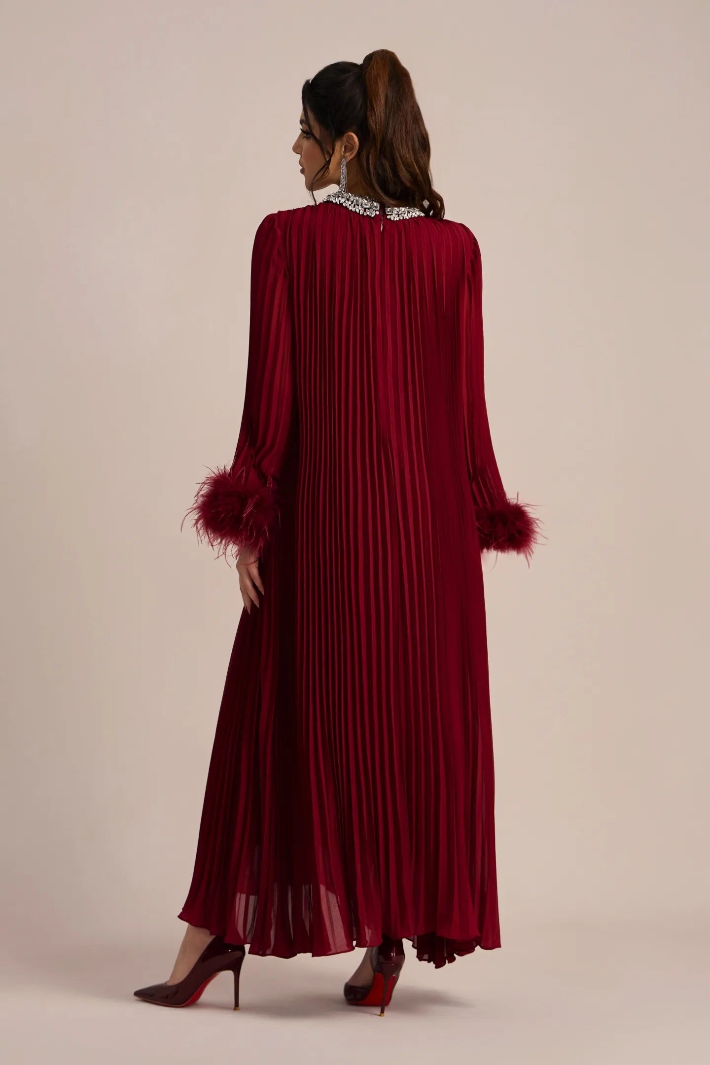 VESTIDO DIAMANTES Y PLUMAS - STUDIO VELLORÉ
