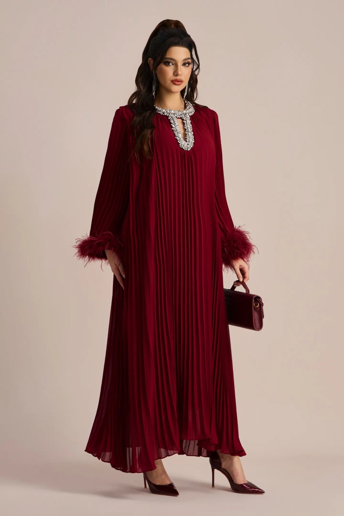 VESTIDO DIAMANTES Y PLUMAS - STUDIO VELLORÉ