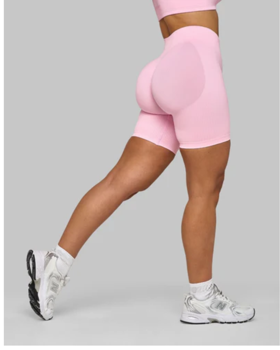 VELLORÉ | Leggings corto de contorno acanalado Elevate