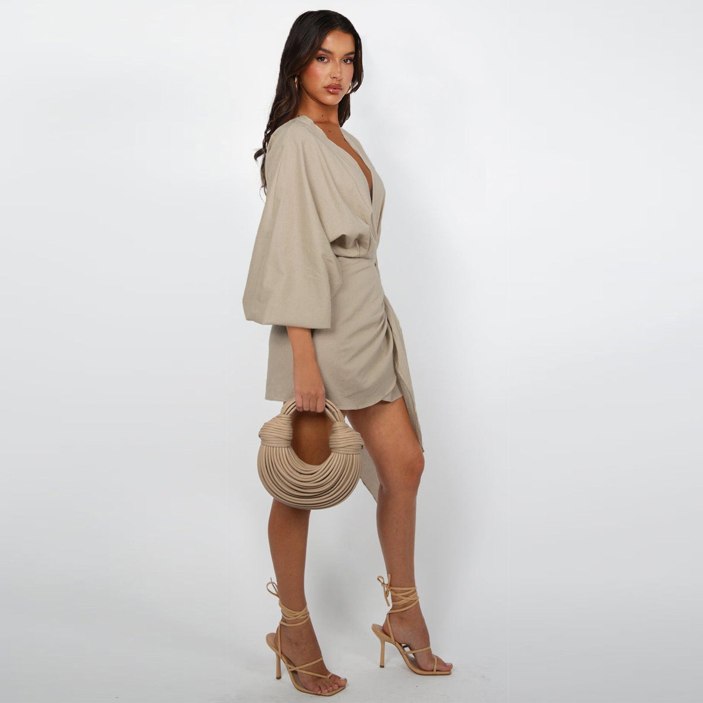 VELLORÉ | Vestido envolvente con escote en V para mujer