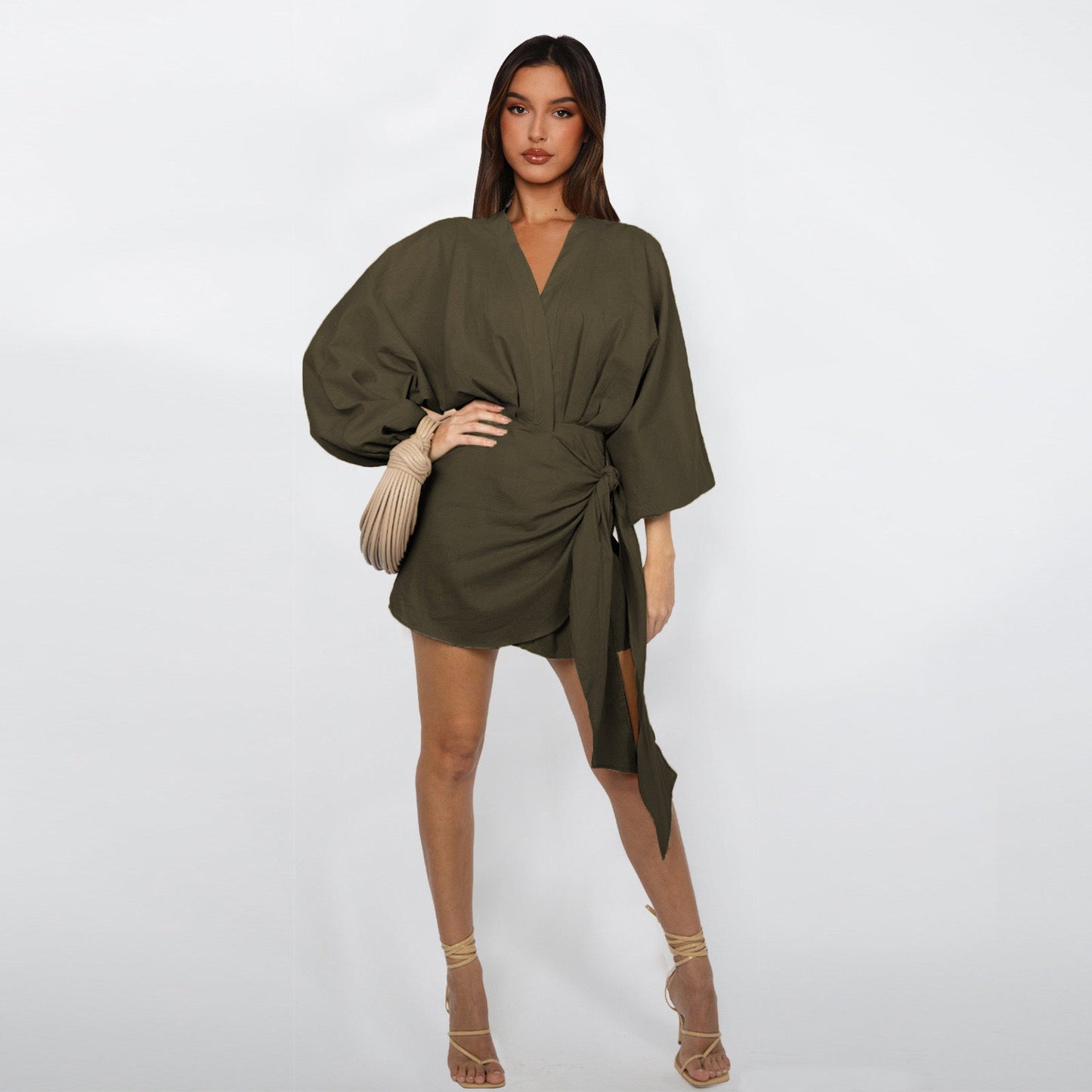 VELLORÉ | Vestido envolvente con escote en V para mujer
