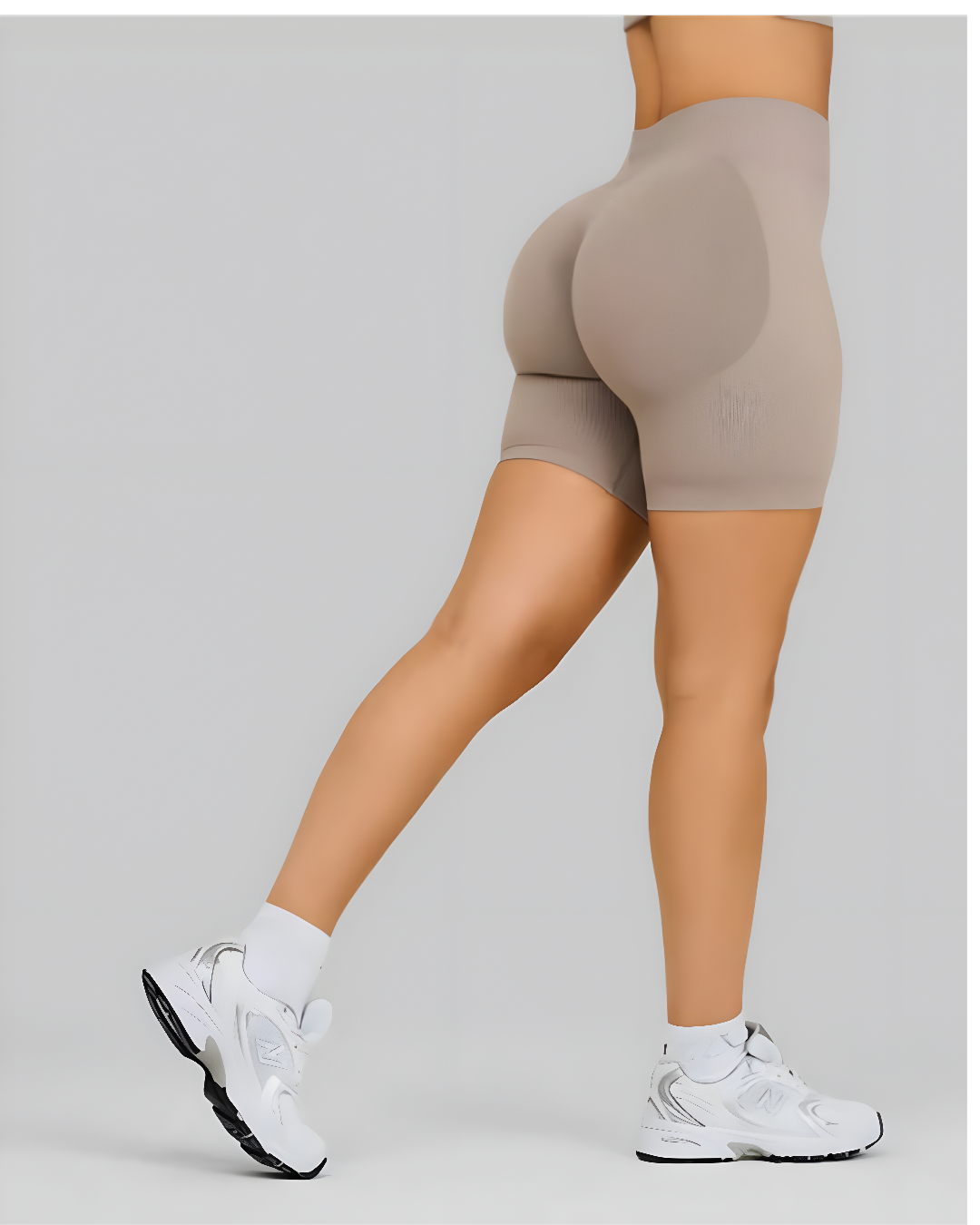 VELLORÉ | Leggings corto de contorno acanalado Elevate